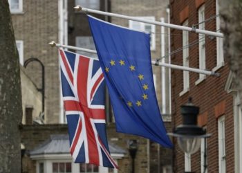 “E tmerrshme, kurrë nuk e kam parë kaq keq”/ Si reagoi Princi William kur mësoi se babai dhe gruaja e tij kishin kancer?