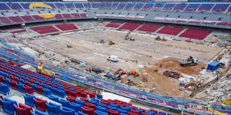 Barcelona publikon pamje të reja nga Camp Nou dhe njofton se këtë sezon nuk do të luhen ndeshjet aty