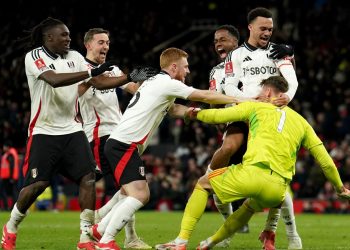 Man Utd 1-1 Fulham (Penallti 3-4): penalltitë e Joshua Zirkzee dhe Victor Lindelof u pritën në gjuajtjet e Kupës FA ndërsa mbajtësit u larguan