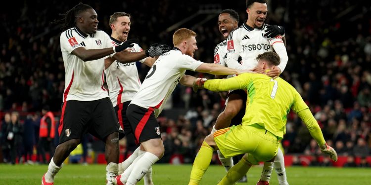 Man Utd 1-1 Fulham (Penallti 3-4): penalltitë e Joshua Zirkzee dhe Victor Lindelof u pritën në gjuajtjet e Kupës FA ndërsa mbajtësit u larguan