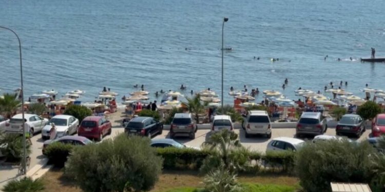 Durrësi e nis më herët sezonin turistik