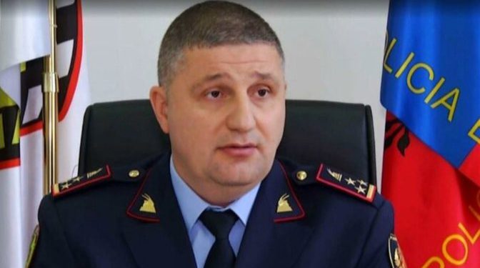 Dyshimet për korrupsion, gruaja e biznesmenit çoi në arrestimin e 3 zyrtarëve të policisë rrugore