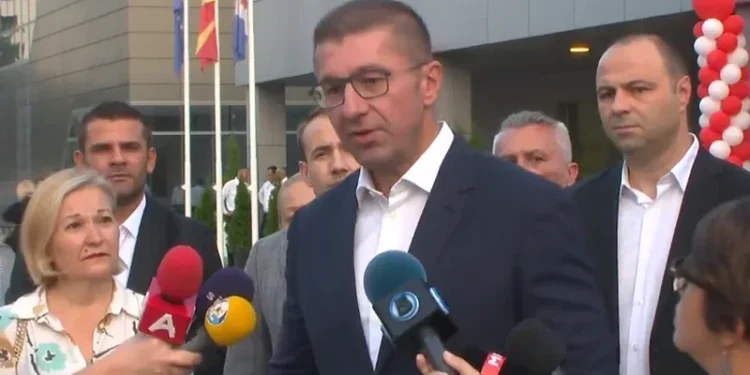 Arrestohet truproja i kryeministrit të Maqedonisë së Veriut, dyshohet se i ka dhënë informacione sekrete bandave