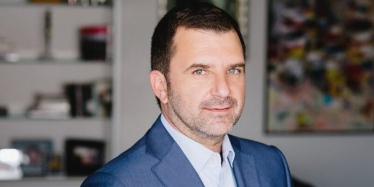 Nuk ka rëndësi nga vijnë paratë e Berishës, po ç’efekt kanë në Uashington