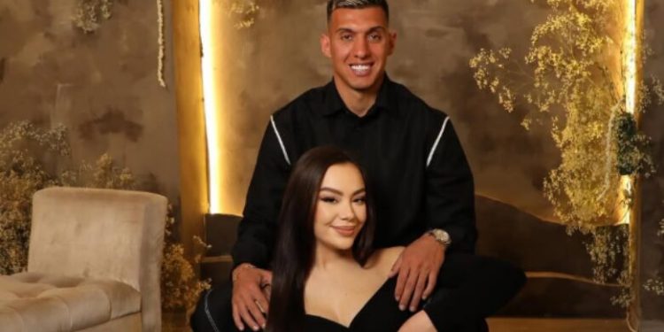 Ylli i kombëtares shqiptare, Myrto Uzuni bëhet baba për herë të parë