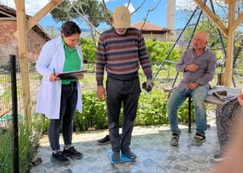 Turqia i shpall “luftë” obezitetit, nisin kontrollet me peshore në mes të rrugës