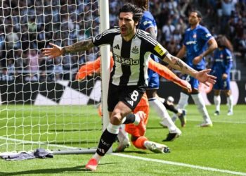 Humbje që rëndon shumë për Chelsean, Newcastle merr fitore të madhe në rrugën drejt Champions