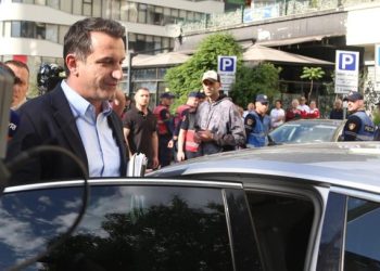 Erion Veliaj, Beqaj, Çyrbja dhe Bllako refuzojnë të votojnë: Nuk duam para kamerave