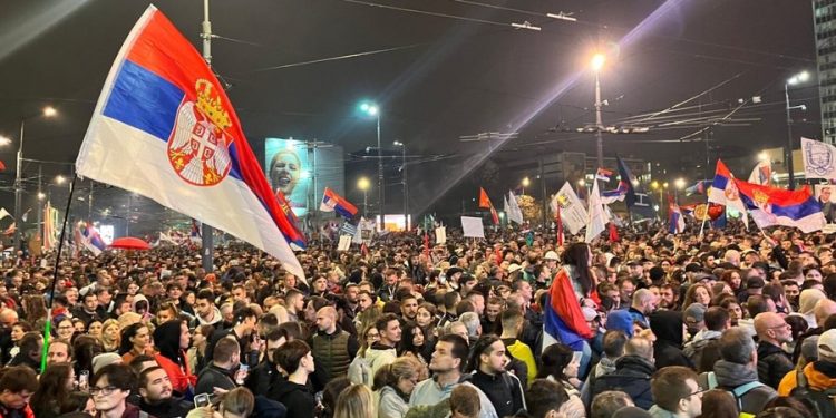 Kërkesa e studentëve në Serbi për zgjedhje të parakohshme, provë për pushtetin dhe opozitën
