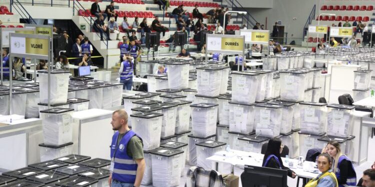 Austria fiton Eurovision 2025, “Zjerm” renditet në vend të 8-të