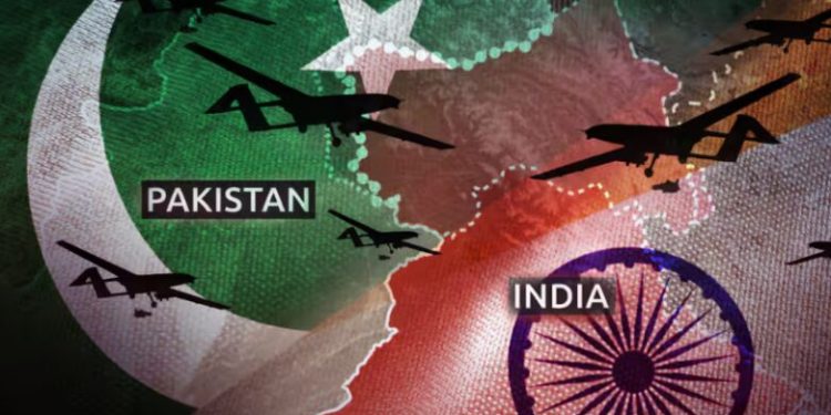 Shpërthime të forta në aeroportin ndërkombëtar të Kashmirit – India dhe Pakistani në prag lufte?