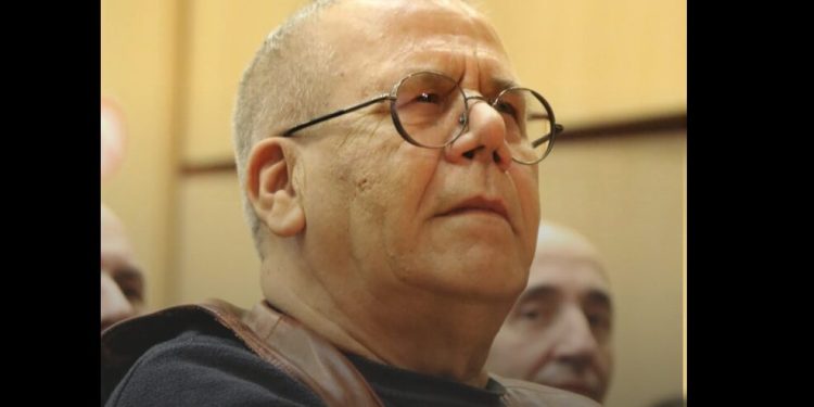 Kim Mehmeti: Shqipërinë do e ngulfatë heshtja e frikacakëve që duhet të flasin dhe zhurma e ineresxhinjve pa dinjitet!