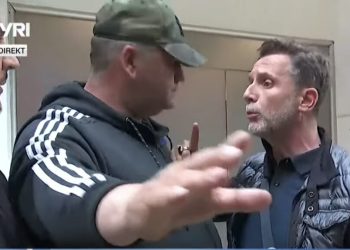 Mu zhduk…! Erion Braçe në zyrën e patronazhistëve PS-së, Kërcënon gazetaren Meta, përplaset me përfaqësuesin e PD-së