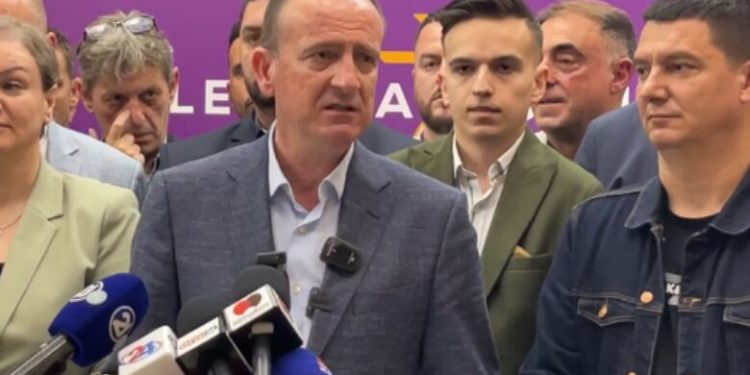 Maqedoni, i Aleanca për Shqiptarët tërhiqet nga qeveria, Taravari: Dalim në opozitë