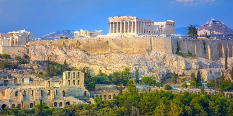 Greqia në krizë për punëtorët e turizmit, mbi 80 mijë vende pune bosh