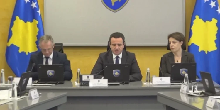 Kurti “nuk i ndahet” LDK-së: Bashkë me të dhe Nismën bëjmë 80 mandate!