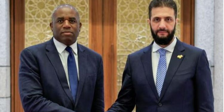 Britania e Madhe do të rivendosë marrëdhëniet diplomatike me Sirinë, Lammy: Në interesin tonë të mbështesim qeverinë e re