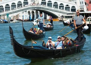 DW: Tarifa për turistët i sjell Venecias 5,4 milion euro fitime