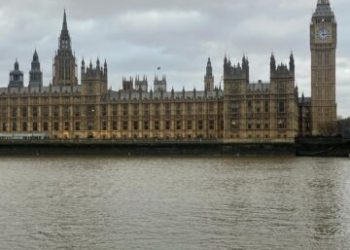 Studimi: Britanisë i duhen rregulla të reja për industrinë e ujërave