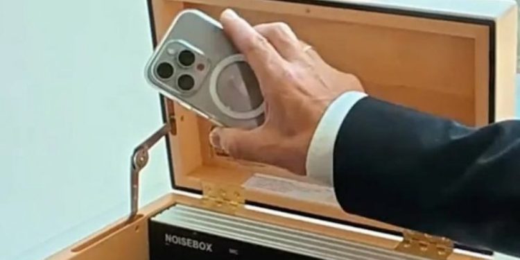 Kjo kuti prej druri duhet të ndalojë spiunët e Putinit në Ministrinë e Jashtme gjermane