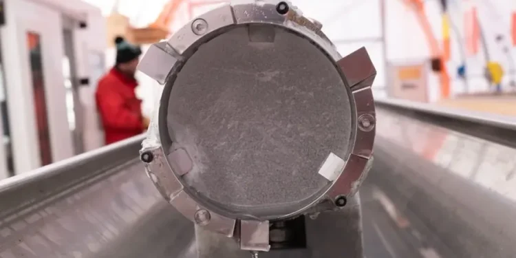 Akulli më i vjetër në botë do të shkrihet në Britani, pritet të zbulohen sekretet e Tokës 1,5 milionë vjet më parë