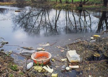 Alarmi i ujrave të ndotur në Britani/ Qeveria nis reformën. Konsumatorët do të paguajnë 36% më shumë