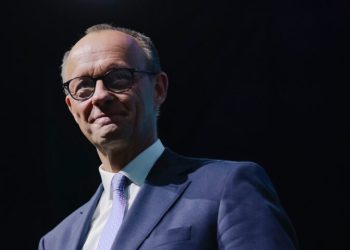 Merz viziton Britaninë teksa Europa bashkohet përballë kërcënimeve