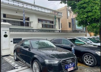 Arrestohet ‘ambasadori mashtrues’ pranë Delhit, premtonte punë jashtë shtetit