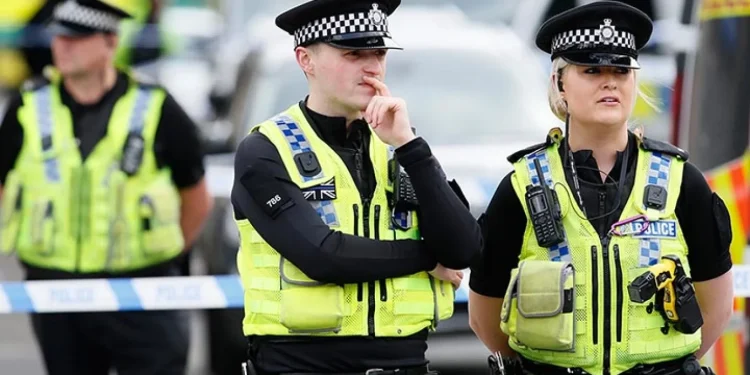 Britani e Madhe, policia në Cornwall tërheq pretendimin për ‘trupa të shumtë në pyll’