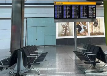 Rifillojnë fluturimet nga aeroportet e Mbretërisë së Bashkuar pas një defekti në kontrollin e trafikut ajror që mbylli hapësirën ajrore