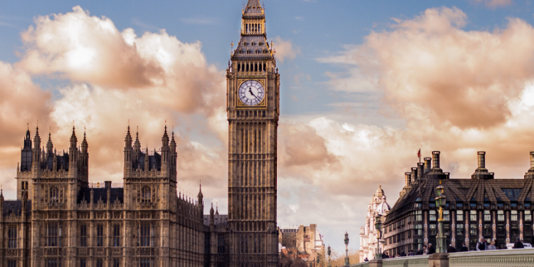 Britania ul në 16 vjeç moshën për pjesëmarrje në votime