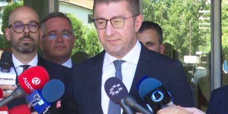 Mickoski: Hedhë poshtë çdo konkluzion rreth “botës serbe” në vendin tonë