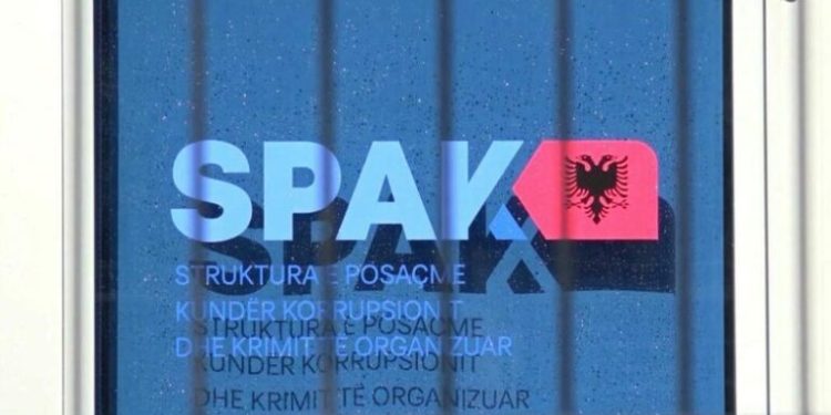 EMRAT/ Trafikonin armë drejt Mbretërisë së Bashkuar, SPAK dërgon për gjykim grupin e strukturuar kriminal
