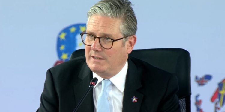 Kriza në radhët e Laburistëve britanikë: Starmer pezullon katër deputetë për “shkelje të përsëritura të disiplinës”