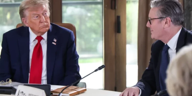 Takim privat mes Trump dhe Keir Starmer në fund të korrikut, planifikohet vizita zyrtare e presidentit të SHBA-së në Britani