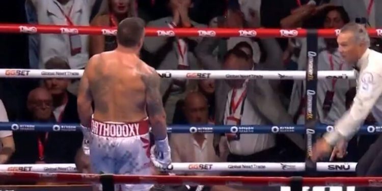 Usyk e nokauton Duboisin dhe rikonfirmohet kampion i padiskutueshëm i peshave të rënda
