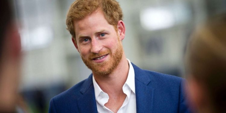 Për herë të parë pas ndarjes nga jeta të Mbretëreshës Elizabeth II, Princi Harry rikthehet në Londër