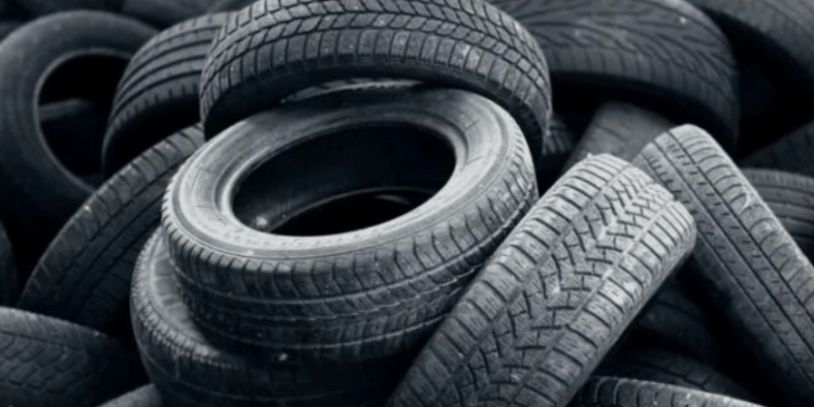 Britania do të nisë kontrolle të shtuara mbi eksportin e gomave të përdorura për në Indi