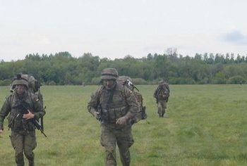 “Ide e rrezikshme”, Gjermania në mëdyshje për dërgimin e trupave në Ukrainë