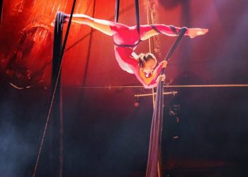 Cirku Kombëtar performancë mbresëlënëse në “Farbifestival” në Zvicër