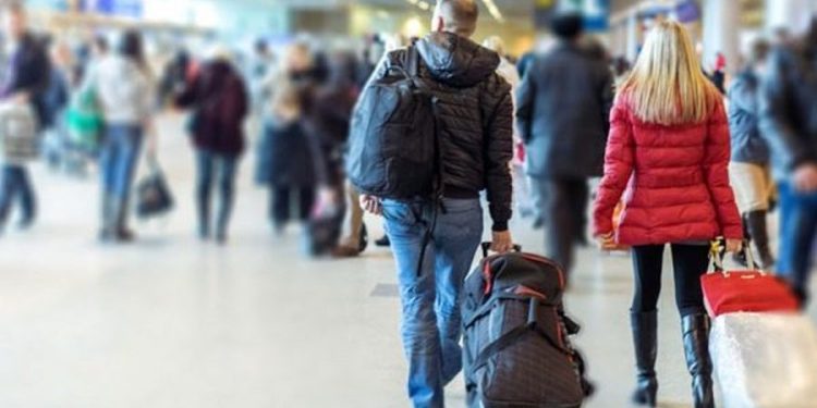 Britani-Francë, marrëveshja për emigrantët hyn në fuqi – Skema lejon “shkëmbimin” e azilkërkuesve midis palëve