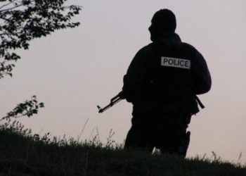 Kaluan kufirin ilegalisht, arrestohen dy serbë