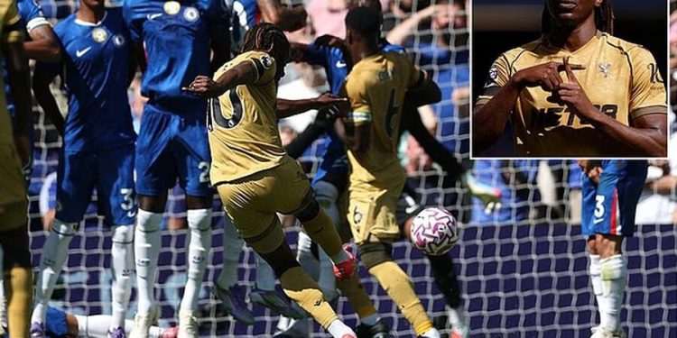 E pazakontë në Angli, anulohet një supergol i Eze ndaj Chelsea nga goditja e dënimit