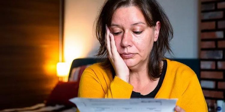 Britania, zbritje faturash për të “heshtur” kritikët – Familjet që jetojnë pranë infrastrukturave të energjisë, deri në 2,500 paund ulje