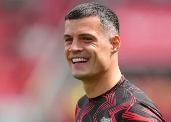 “Mendova se dikush po bënte shaka”, Granit Xhaka tregon se u telefonua nga pronari i Sunderlandit në orët e vona