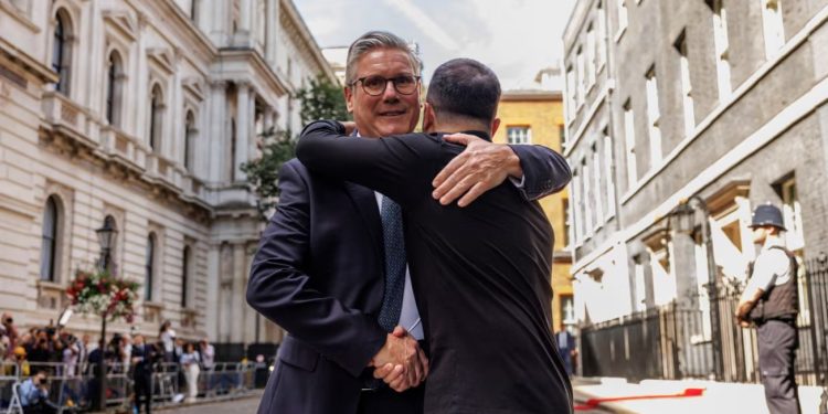 Zelenskyy diskutoi garancitë e sigurisë për Ukrainën me Starmer në takimin në nr. 10