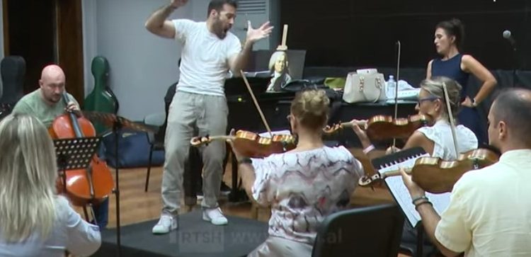 Orkestra e RTSH në kalanë e Kaninës: Ermonela Jaho rikthehet në skenën shqiptare me një koncert magjik në Vlorë