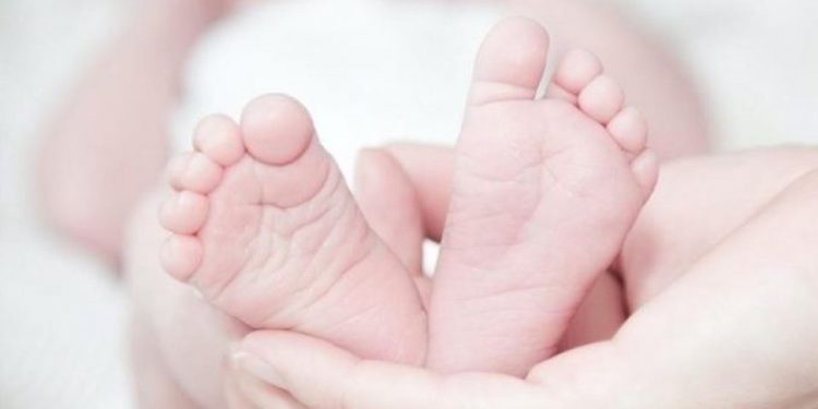 Britani e Madhe: Shkalla e lindjeve në nivelin më të ulët historik