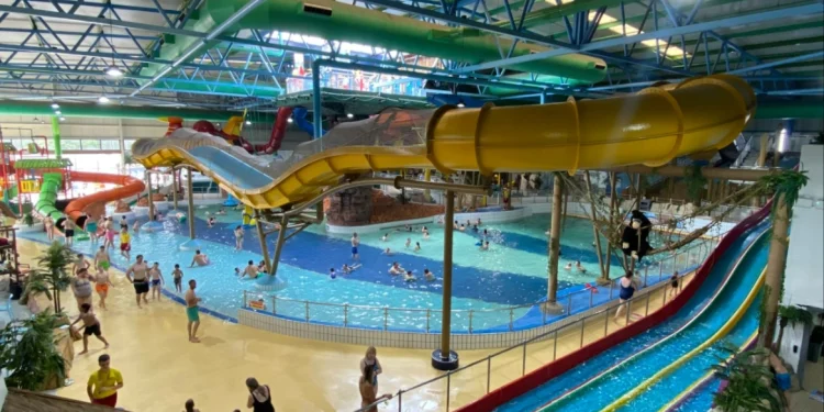 Tragjedi në një park ujor në Britani, humb jetën një vajzë 4-vjeçare