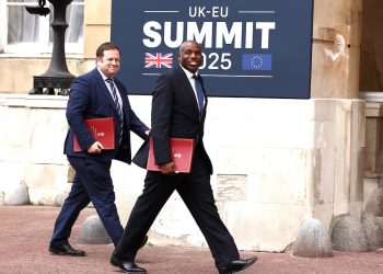 Britania mbledh në Belfast mbi 15 ministra të Jashtëm, diskutohet për Ballkanin